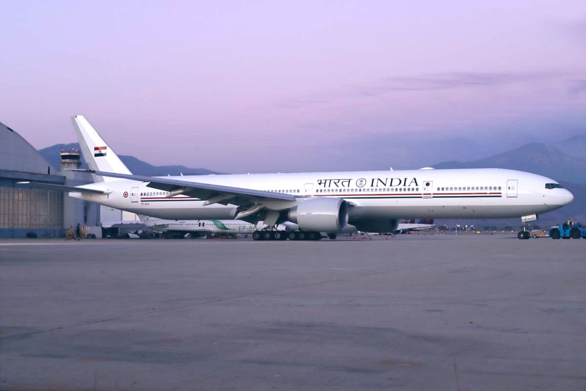 भारत पहुंचा पीएम मोदी के लिए बना 'एयर इंडिया वन', जानें खासियत