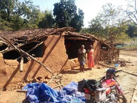 सदर प्रखंड में घुसे हाथी, आधा दर्जन घरों को किया क्षतिग्रस्त