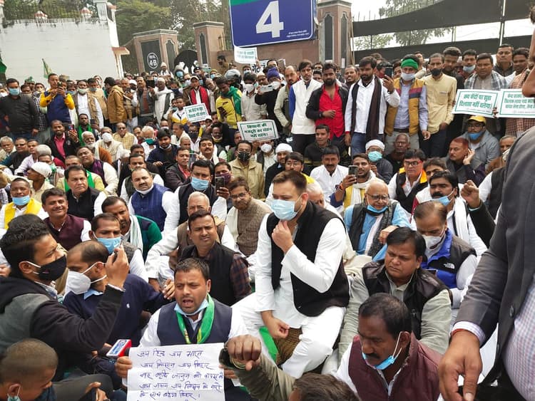 Bharat Bandh: किसान आंदोलन पर बिहार में सियासत, भारत बंद को लेकर विपक्ष ने कसी कमर, प्रशासन भी अलर्ट मोड में
