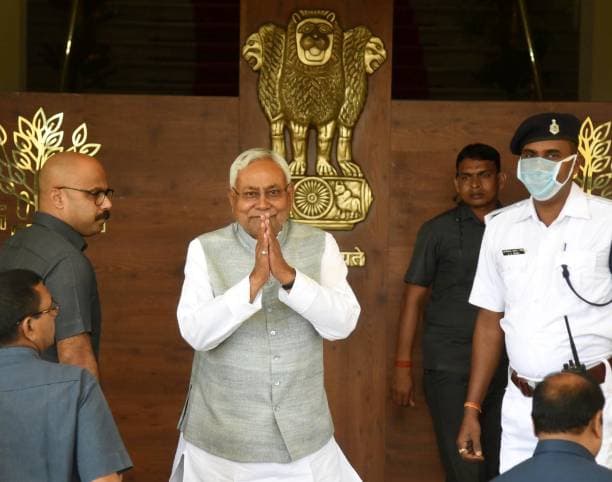 Bihar News: बिहार में एक अप्रैल से बदल गए कई नियम, आप पर पड़ेगा सीधा असर! जानना है बेहद जरूरी