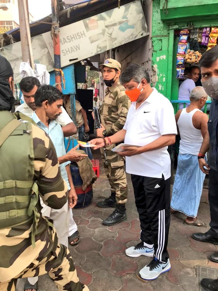 West Bengal Chunav 2021 : बीजेपी की कैंडिडेट लिस्ट जारी होने से पहले नंदीग्राम में शुभेंदु अधिकारी, चर्चा का बाजार गर्म