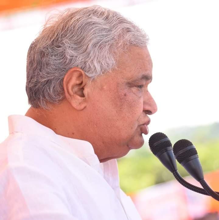 तो प्रियंका-राहुल ने नहीं किया सचिन पायलट का फोन रिसीव? राजस्थान के इस दिग्गज सांसद का दावा