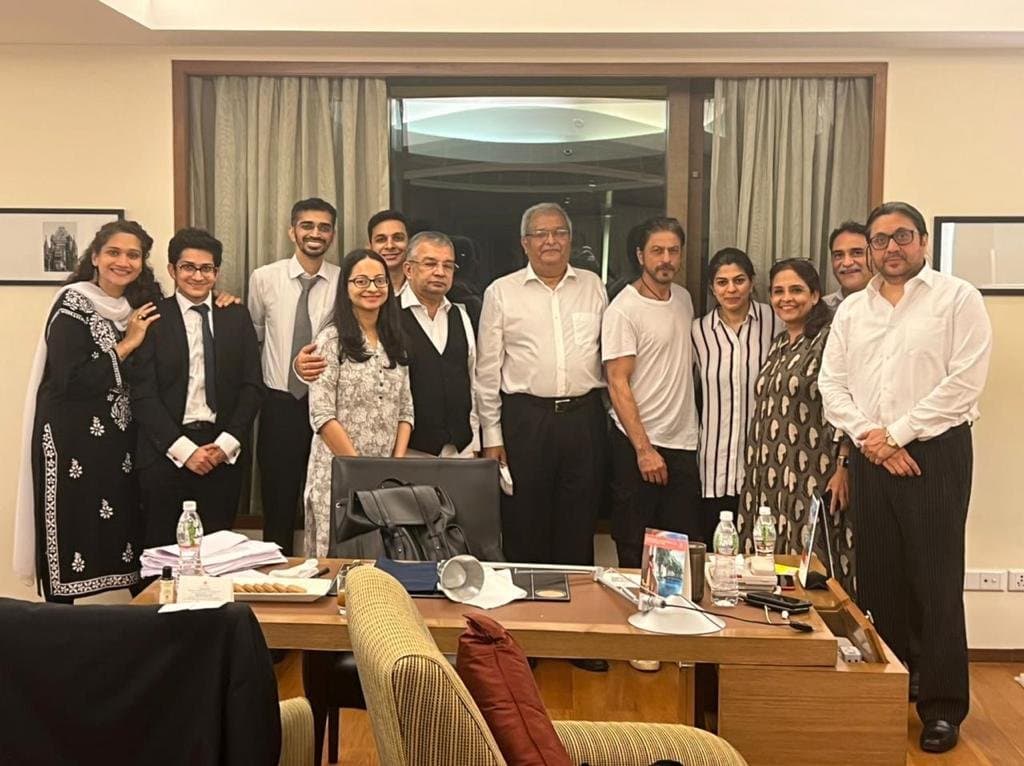 आर्यन खान को जमानत मिलने पर बाॅलीवुड में खुशी, प्रतिक्रिया आयी- सत्यमेव जयते...