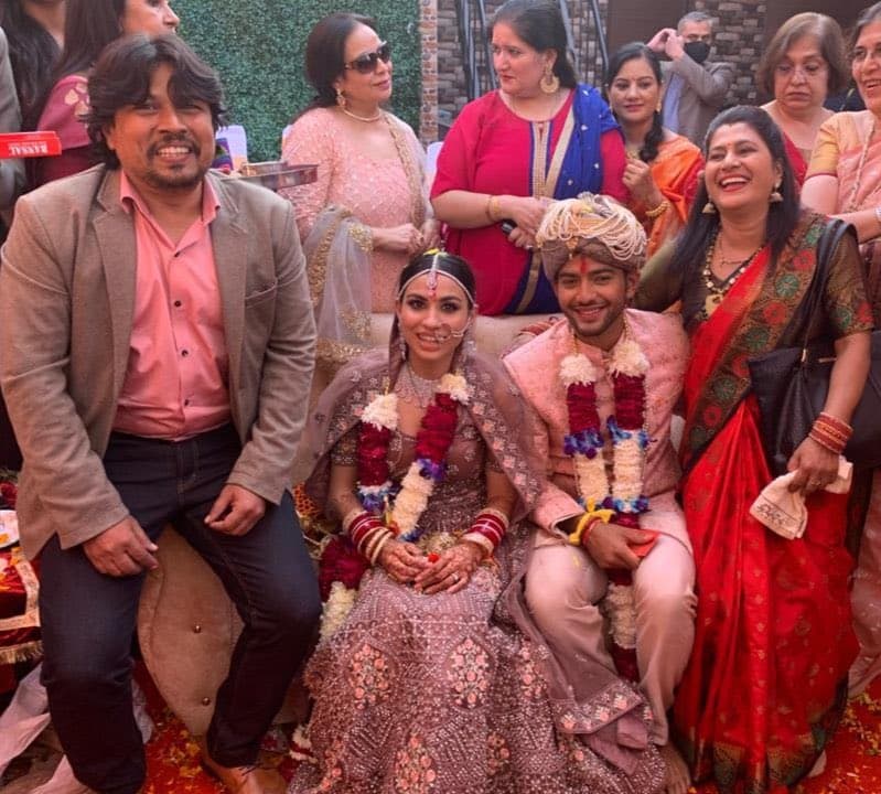 भारत को वर्ल्ड कप दिलाने वाले इस धाकड़ बल्लेबाज ने रचायी शादी, जानिए कौन हैं उनकी दुल्हन भारत को वर्ल्ड कप दिलाने वाले इस धाकड़ बल्लेबाज ने रचायी शादी, जानिए कौन हैं उनकी दुल्हन