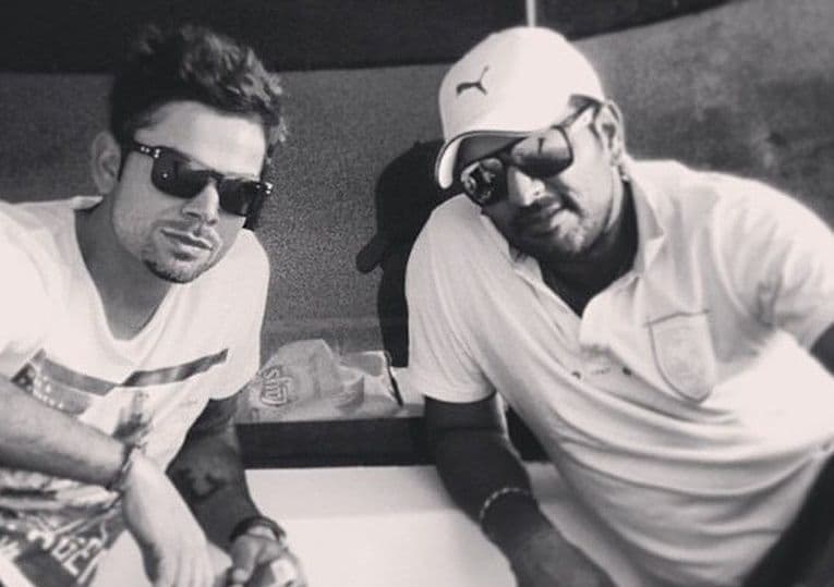 युवराज सिंह ने भेजा विराट कोहली के लिए स्पेशल गिफ्ट, साथ में एक इमोशनल लेटर भी, आप भी देखें