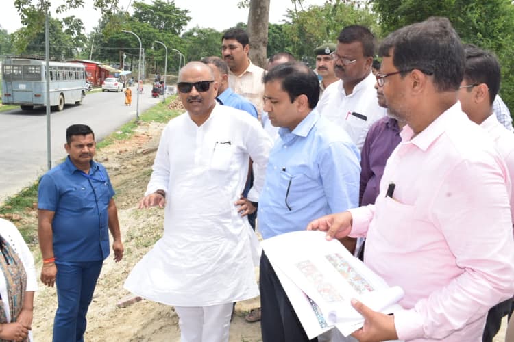 बाढ़ से सुरक्षित हुआ दरभंगा एयरपोर्ट, बोले संजय झा- बांध के स्लोप पर बनेगा मिथिला का आर्टवर्क