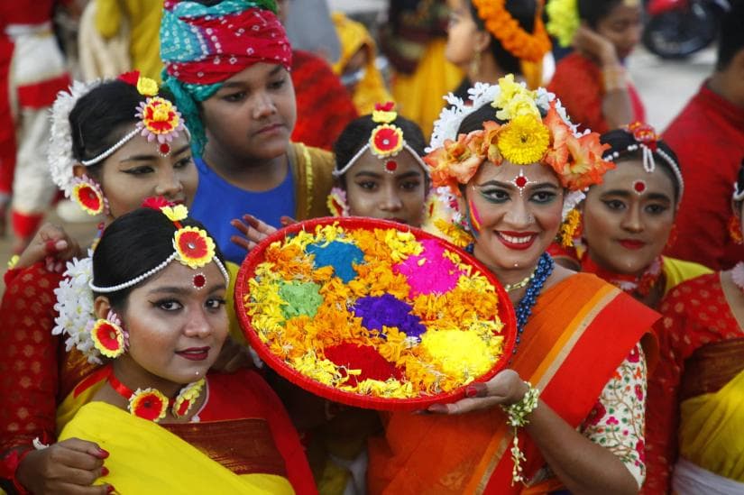 Falgun Month 2021: आज से फाल्गुन माह शुरू, महाशिवरात्रि, होली के आगमन का है प्रतिक, इस दौरान भूल कर भी न करें ये काम, ऐसे करें इनकी पूजा-पाठ