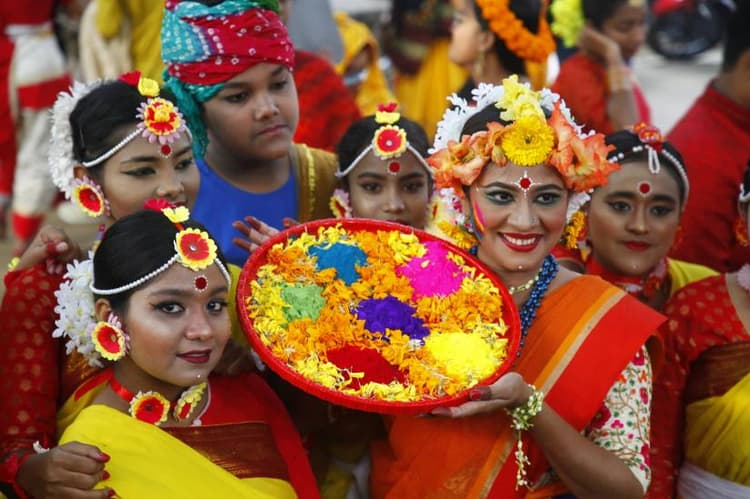 Falgun Month 2021: आज से फाल्गुन माह शुरू, महाशिवरात्रि, होली के आगमन का है प्रतिक, इस दौरान भूल कर भी न करें ये काम, ऐसे करें इनकी पूजा-पाठ