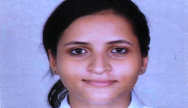 निकिता जैकब और शांतनु के खिलाफ दिल्ली पुलिस ने जारी किया गैर जमानती वारंट, …जानें क्यों?