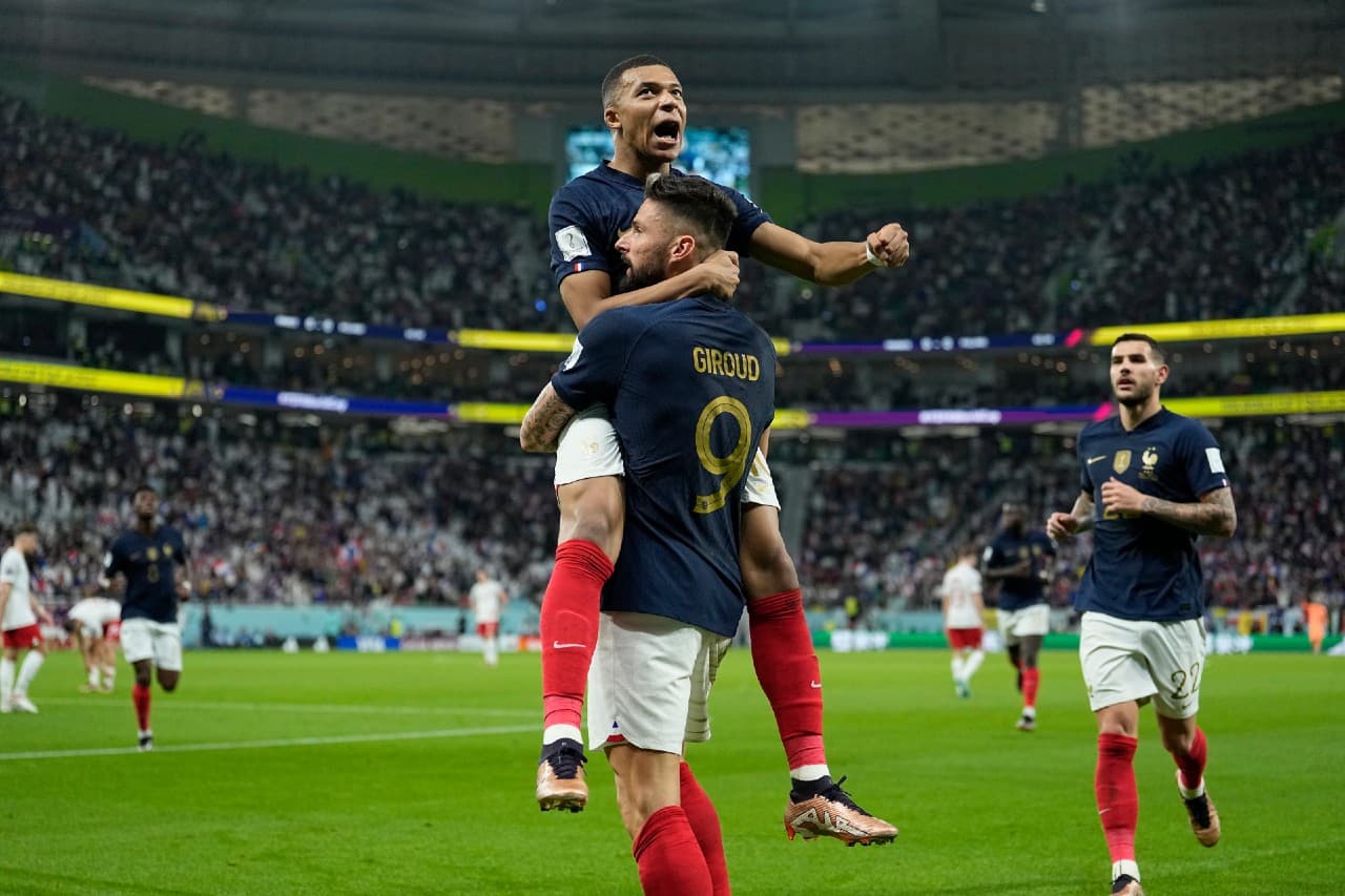 FIFA World Cup: एमबापे के 2 गोल से फ्रांस ने पोलैंड को 3-1 से हराकर शान से क्वार्टर फाइनल में किया प्रवेश FIFA World Cup: एमबापे के 2 गोल से फ्रांस ने पोलैंड को 3-1 से हराकर शान से क्वार्टर फाइनल में किया प्रवेश