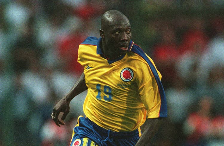 कोलंबिया के पूर्व फुटबॉलर और 2000 में फीफा वर्ल्ड कप विजेता फ्रेडी रिनकॉन का सड़क दुर्घटना में निधन