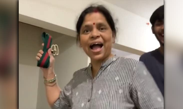 बेटी ने खरीदा 35000 का बेल्ट, मां बोली ये तो Ranchi के DPS School जैसा 150 रु वाला, वायरल हुआ रिएक्शन वीडियो