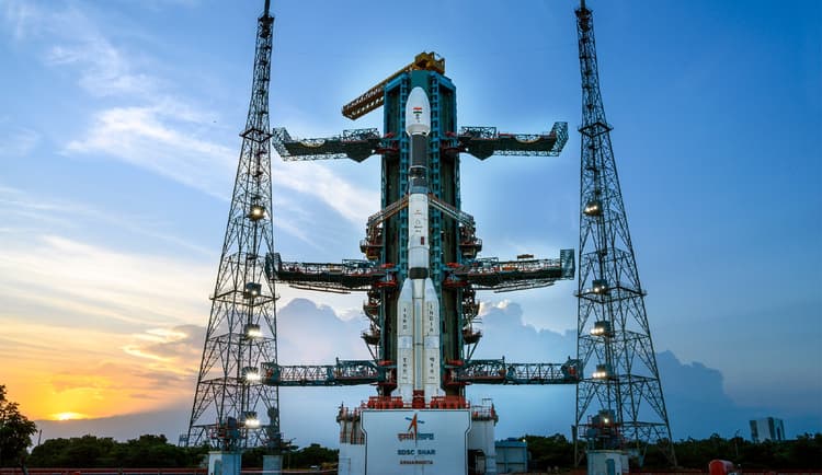 ISRO: EOS-03 के प्रक्षेपण की उल्टी गिनती शुरू, 12 अगस्त की सुबह 5:43 बजे लॉन्चिंग, यहां देखें LIVE