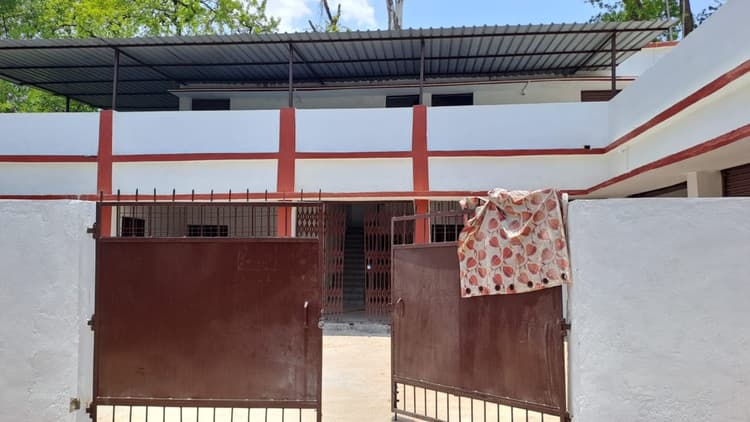 गढ़वा के गव्य विकास कार्यालय में सृजित पद के बिना युवक से लिया काम, गलती पकड़ में आने पर 16 महीने बाद हटाया