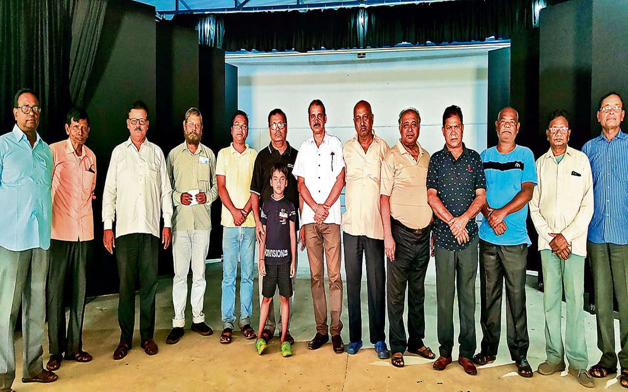 विश्व रंगमंच दिवस : रंगमंच को पुनर्जीवित करने में जुटे घाटशिला के कलाकार