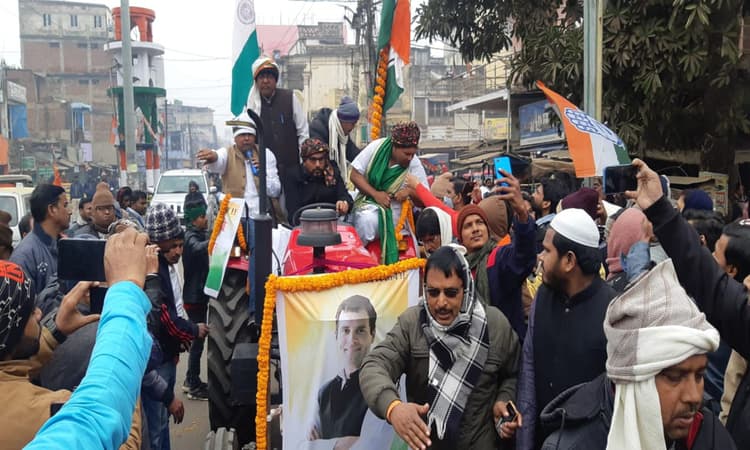 कृषि बिल के खिलाफ कांग्रेस की ट्रैक्टर रैली, कृषि मंत्री बोले- कॉरपोरेट के हाथों सौंपने के लिए लाया गया है कानून