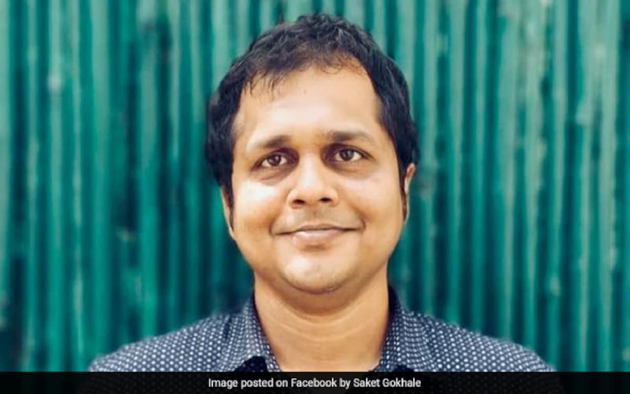 बंगाल : जमानत के बाद दोबारा गुजरात पुलिस ने साकेत गोखले को किया गिरफ्तार, अभिषेक बोले लोकतंत्र पर खतरा बंगाल : जमानत के बाद दोबारा गुजरात पुलिस ने साकेत गोखले को किया गिरफ्तार, अभिषेक बोले लोकतंत्र पर खतरा