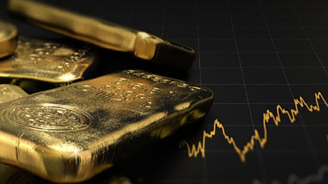 Gold Forecast: जानें Corona Vaccination के बाद बढ़ेगी या घटेगी सोने की चमक?