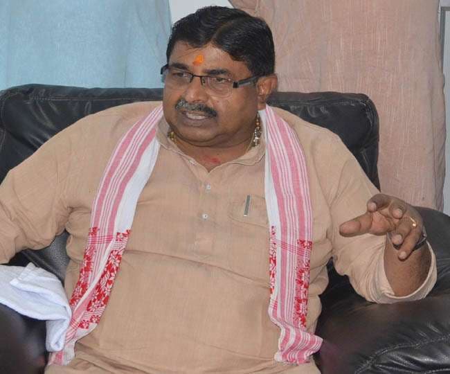 झारखंड सरकार केवल दिन काट रही है : डॉ रवींद्र राय