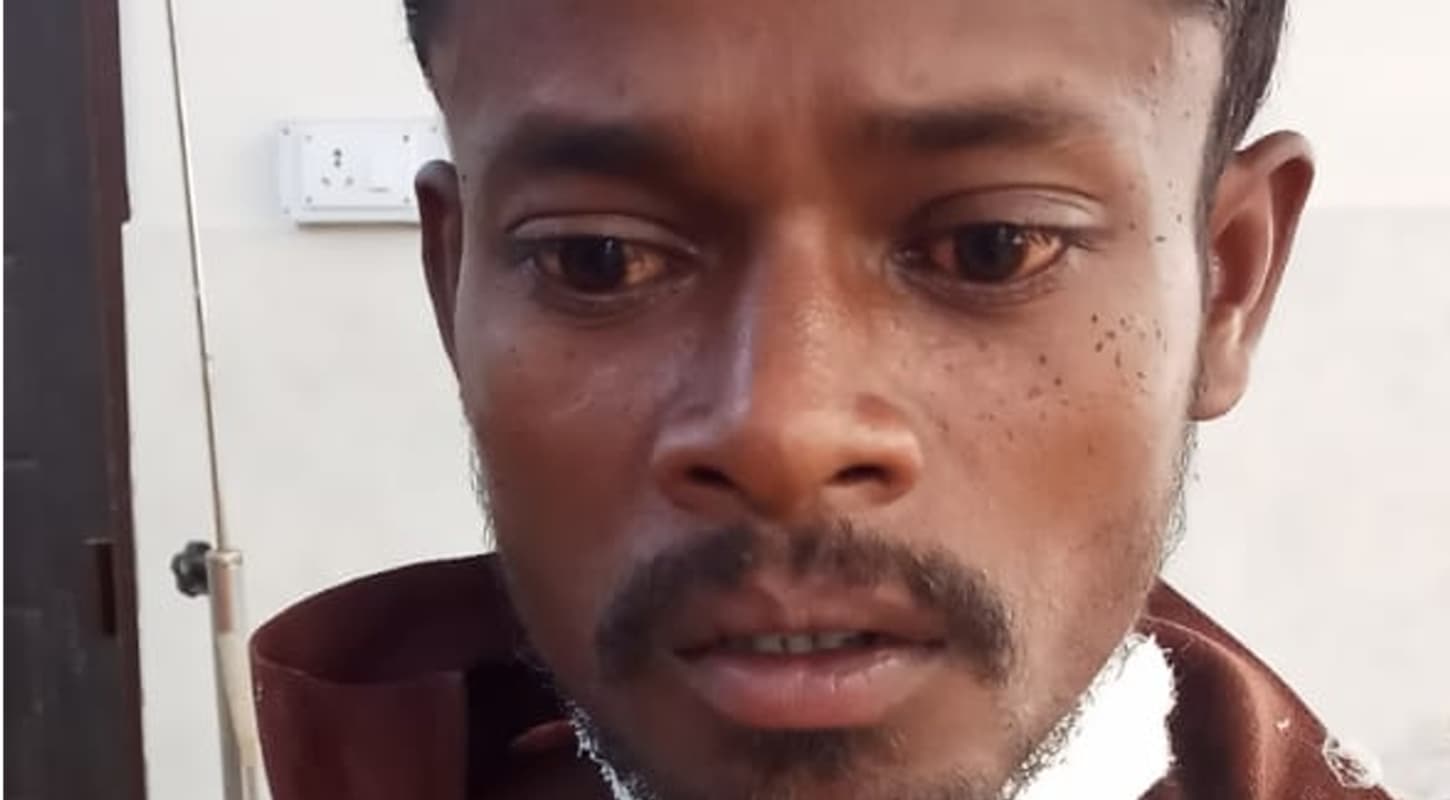 खून से लथपथ युवक ने पुलिस से कहा, गांव वालों ने मेरी पत्नी का सामूहिक बलात्कार किया, परिवार के 9 लोगों का किया नरसंहार...