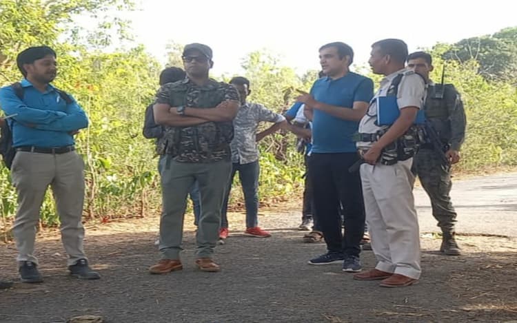 गुमला में 23 महीने बाद पुलिस- नक्सलियों के बीच मुठभेड़, एरिया कमांडर रंथु उरांव व लजीम अंसार की तलाश जारी