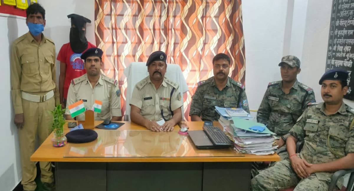 Jharkhand Crime News : गुमला में एक पुत्र ने खुद के अपहरण की रची साजिश, पिता से ही मांगी तीन लाख की लेवी Jharkhand Crime News : गुमला में एक पुत्र ने खुद के अपहरण की रची साजिश, पिता से ही मांगी तीन लाख की लेवी