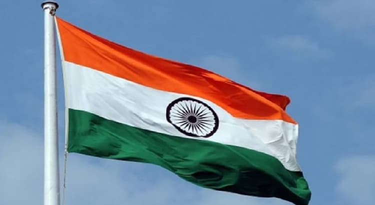 Explainer: घर पर तिरंगा फहराने के पहले इन बातों का रखें ध्यान, जानिए फ्लैग कोड में क्या हुए बदलाव?