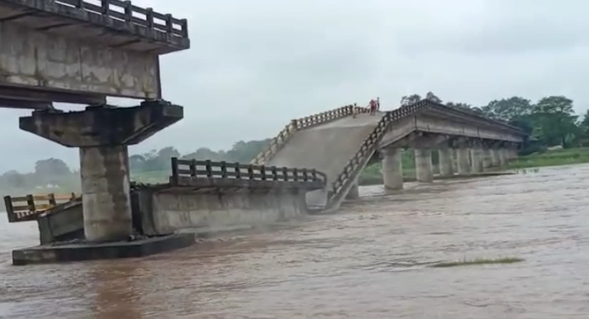 कांची नदी पर स्थित पुल को बनवाने वाले इंजीनियरों पर होगी कार्रवाई, 13 करोड़ की लागत से हुआ था निर्माण