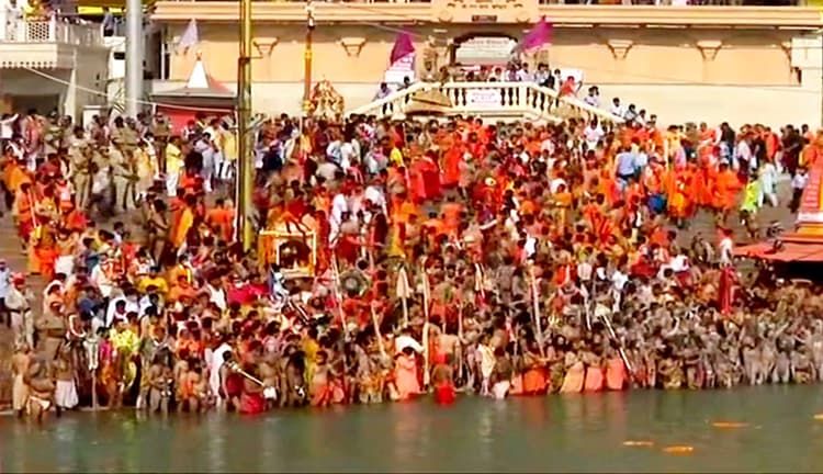 राजनीतिक पहुंच से लेकर बेपनाह संपत्ति, ये हैं देश के प्रमुख अखाड़े, जानिये क्यों हुआ था इनका निर्माण