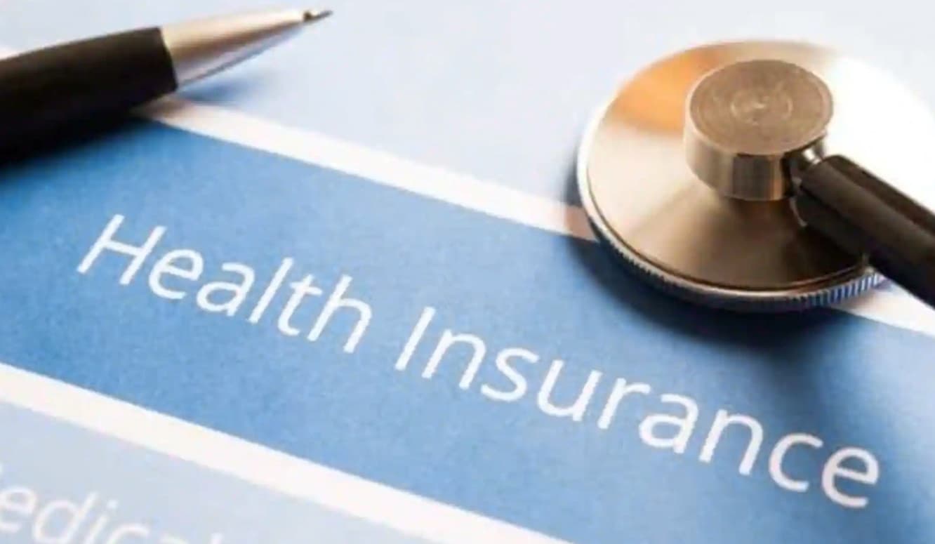 Health Insurance Policy Renewal: हेल्थ इंश्योरेंस पॉलिसी को रिन्यू करते समय इन बातों का जरूर रखें ध्यान वरना जरूरत पर मेडिकल फैसिलिटी मिलने में आ सकती है दिक्कतें