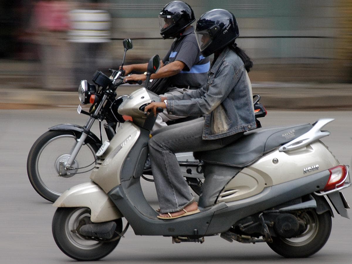 Bike और Scooter चालकों के लिए Modi सरकार का बड़ा फैसला, अब जरूरी हुआ ऐसा हेलमेट