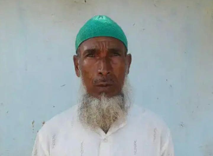 Durga Puja 2020 : झारखंड के श्रीनगर में विजयादशमी की शोभायात्रा की अनोखी परंपरा, दुर्गा मंदिर के सामने हनीफ मियां करते हैं झंडे की इबादत