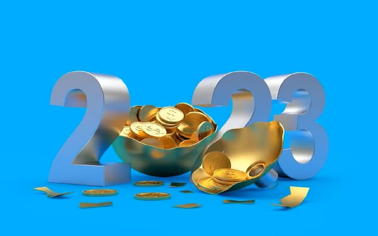 2023 में किसमें करें निवेश-म्यूचुअल फंड, इक्विटी या रियल एस्टेट? एक्सपर्ट से जानें कौन है बेहतर विकल्प