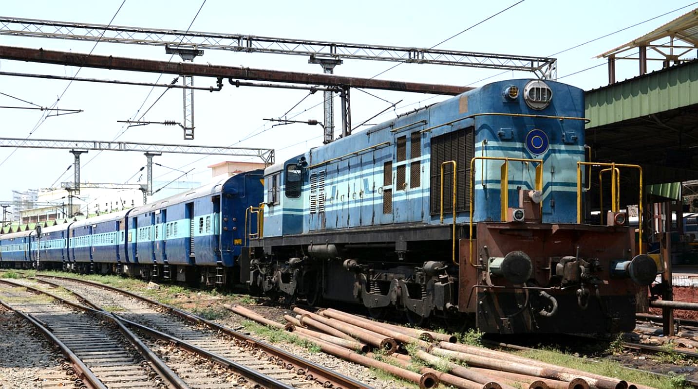 Indian Railway IRCTC : नये समय से चलेगी लिच्छवी और शहीद एक्सप्रेस विशेष ट्रेन, ये है टाइम टेबल और रूट चार्ट