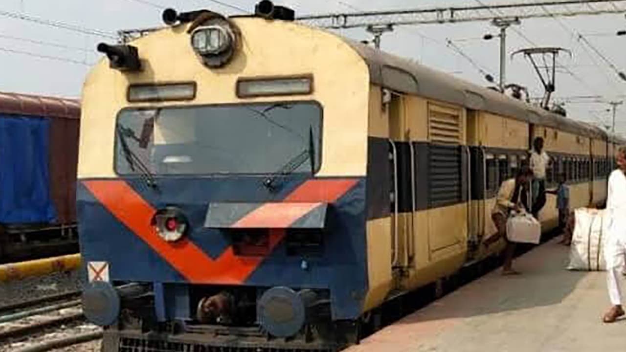Indian Railway IRCTC : पटना से दरभंगा और सहरसा के लिए मेमू पैसेंजर स्पेशल शुरू, जानें कब तक मिलेगी ये सुविधा