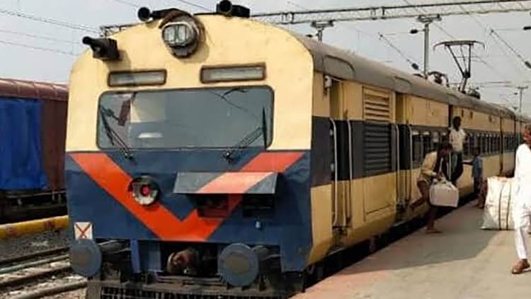Indian Railway IRCTC : पटना से दरभंगा और सहरसा के लिए मेमू पैसेंजर स्पेशल शुरू, जानें कब तक मिलेगी ये सुविधा