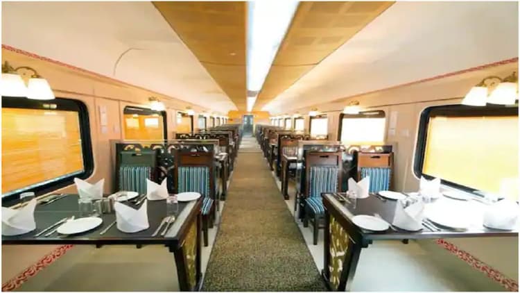 रामायण एक्सप्रेस में भगवा नहीं बल्कि प्रोफेशनल कपड़ों में दिखेंगे सर्विस स्टाफ, आपत्ति के बाद लिया गया फैसला