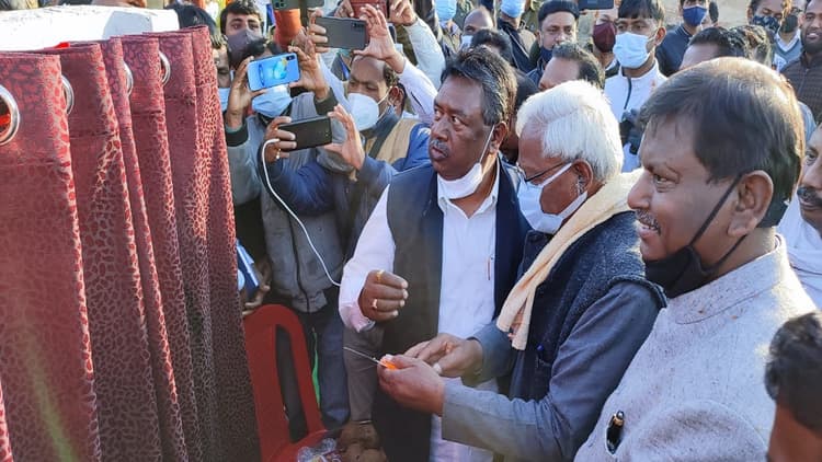 झारखंड के खूंटी का कुदा गांव बन रहा एजुकेशन हब, शिलान्यास कार्यक्रम में बोले केंद्रीय मंत्री अर्जुन मुंडा