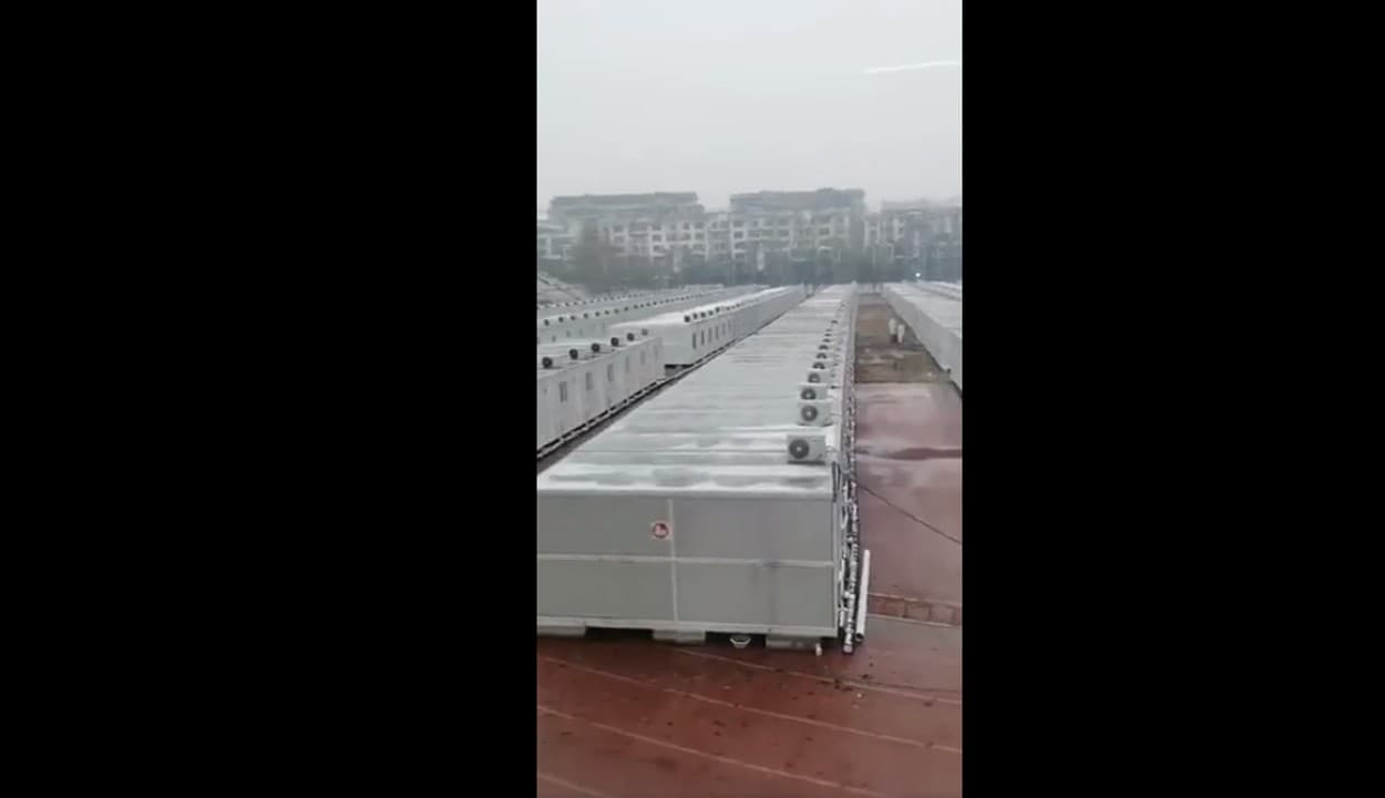 कोरोना संक्रमितों की जान से खिलवाड़ कर रहा है चीन, बीमारों को मेटल बॉक्स में कर रहा है कैद, देखें वीडियो