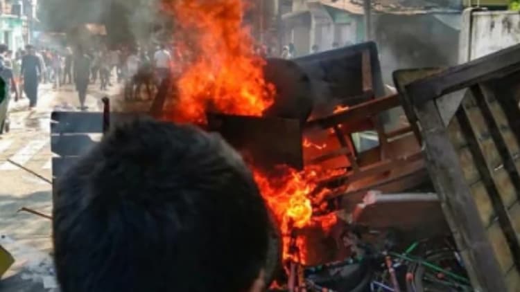 Bihar Third Phase Election 2020 को लेकर खुफिया विभाग का अलर्ट, अफवाहों से मुंगेर जैसी घटना की आशंका, चौकसी का सुझाव