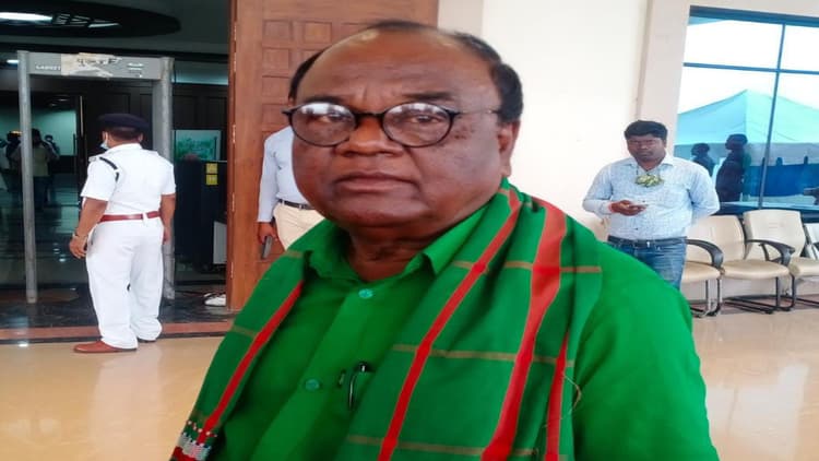 बेटे की गिरफ्तारी पर JMM विधायक लोबिन हेंब्रम बोले- नहीं किया कोई फर्जीवाड़ा, सच सामने आयेगा