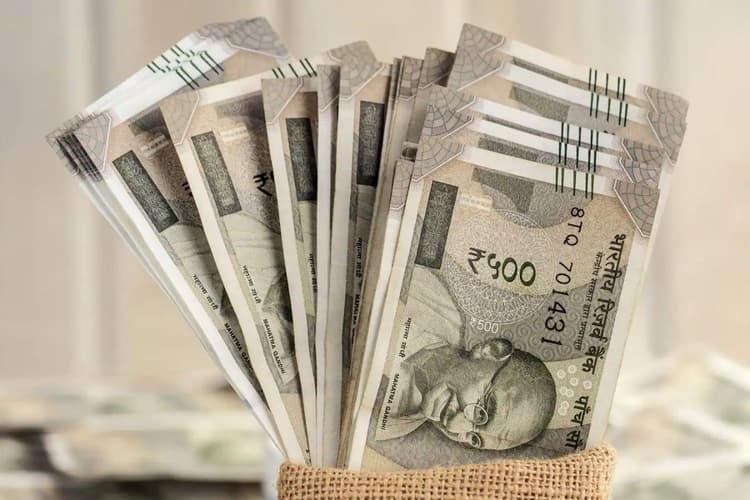 Jackpot: 1 करोड़ के इनाम का हो गया ऐलान, जानिए कौन है इसे पाने वाला भाग्यशाली