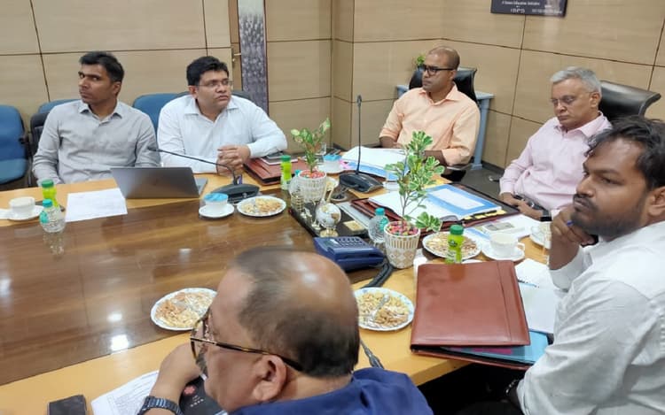 जल शक्ति अभियान: केंद्रीय आयुष मंत्रालय के संयुक्त सचिव राहुल शर्मा जल संरक्षण पर अधिकारियों से क्या बोले?