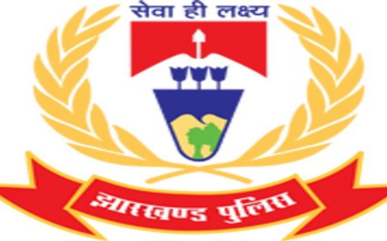 दुमका में तेज रफ्तार ट्रक की चपेट में आने से बाइक सवार दंपती समेत तीन लोगों की मौत, विरोध में सड़क जाम