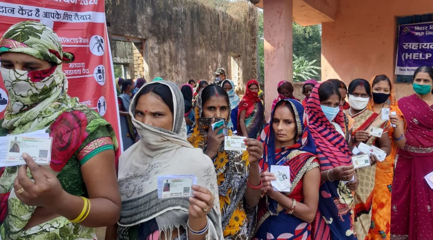 Bihar Election 2020: इन विधान सभा क्षेत्रों में मतदान की रेस में पुरुषों से आगे निकली महिलाएं, जानें 2015 के मुकाबले कितना पड़ा वोट Bihar Election 2020: इन विधान सभा क्षेत्रों में मतदान की रेस में पुरुषों से आगे निकली महिलाएं, जानें 2015 के मुकाबले कितना पड़ा वोट