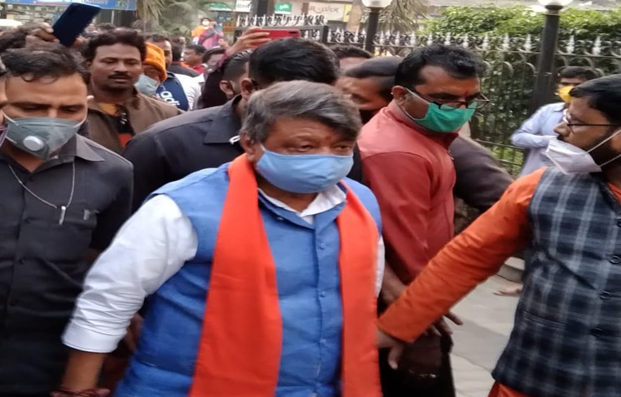 Bengal news : कैलाश विजयवर्गीय की बढ़ायी गयी सुरक्षा, अब चलेंगे बुलेट प्रूफ कार में