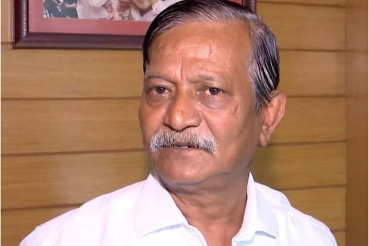 प्रेसिडेंसी जेल पहुंचते ही इडी अधिकारियों के सामने बीमार पड़े कालीघाटेर काकू,ले जाया गया एसएसकेएम अस्पताल