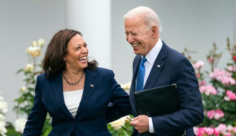 अफगानिस्तान के पतन के बाद कमला हैरिस की एशिया यात्रा का महत्व