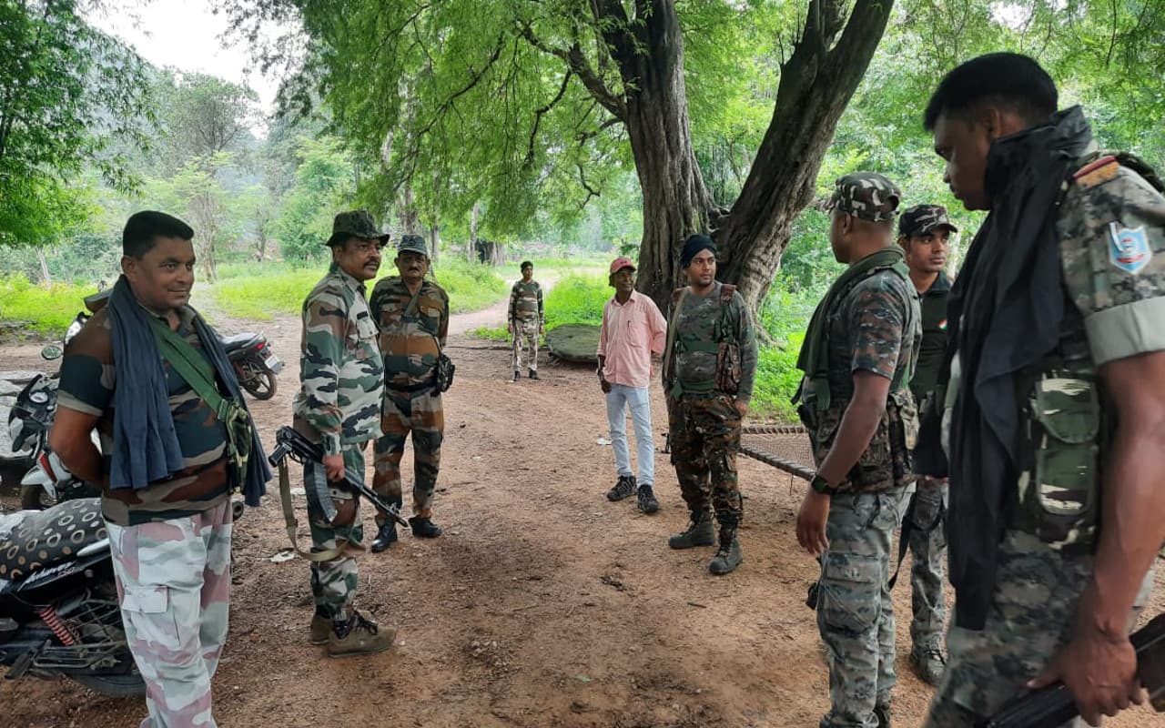 डायन बिसाही के नाम पर पश्चिमी सिंहभूम के कराईकेला में एक महिला की हत्या, पुलिस ने शव किया बरामद डायन बिसाही के नाम पर पश्चिमी सिंहभूम के कराईकेला में एक महिला की हत्या, पुलिस ने शव किया बरामद