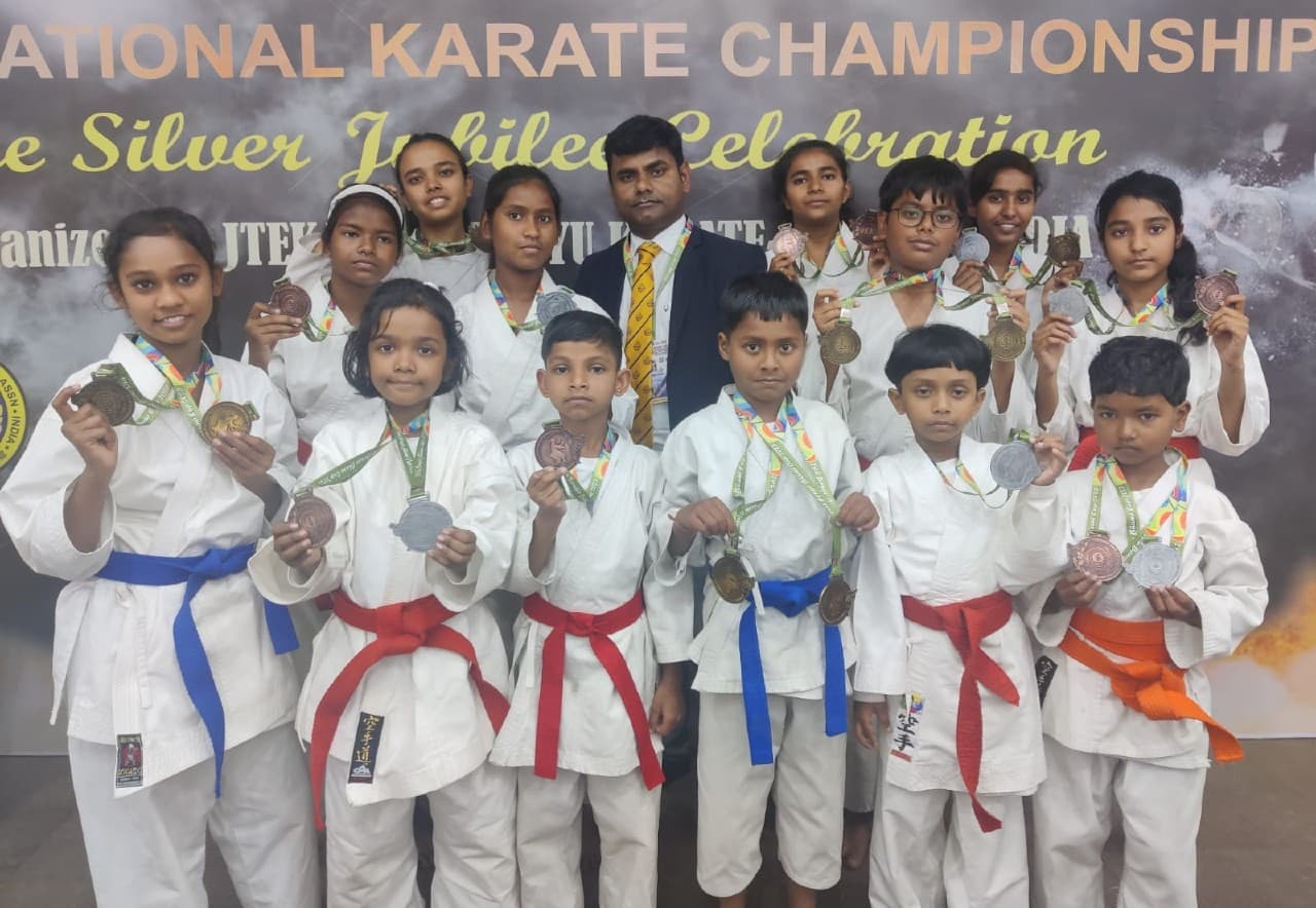 अंतरराष्ट्रीय कराटे प्रतियोगिता में झारखंड के खिलाड़ियों ने लहराया परचम, 16 गोल्ड सहित जीते 31 पदक